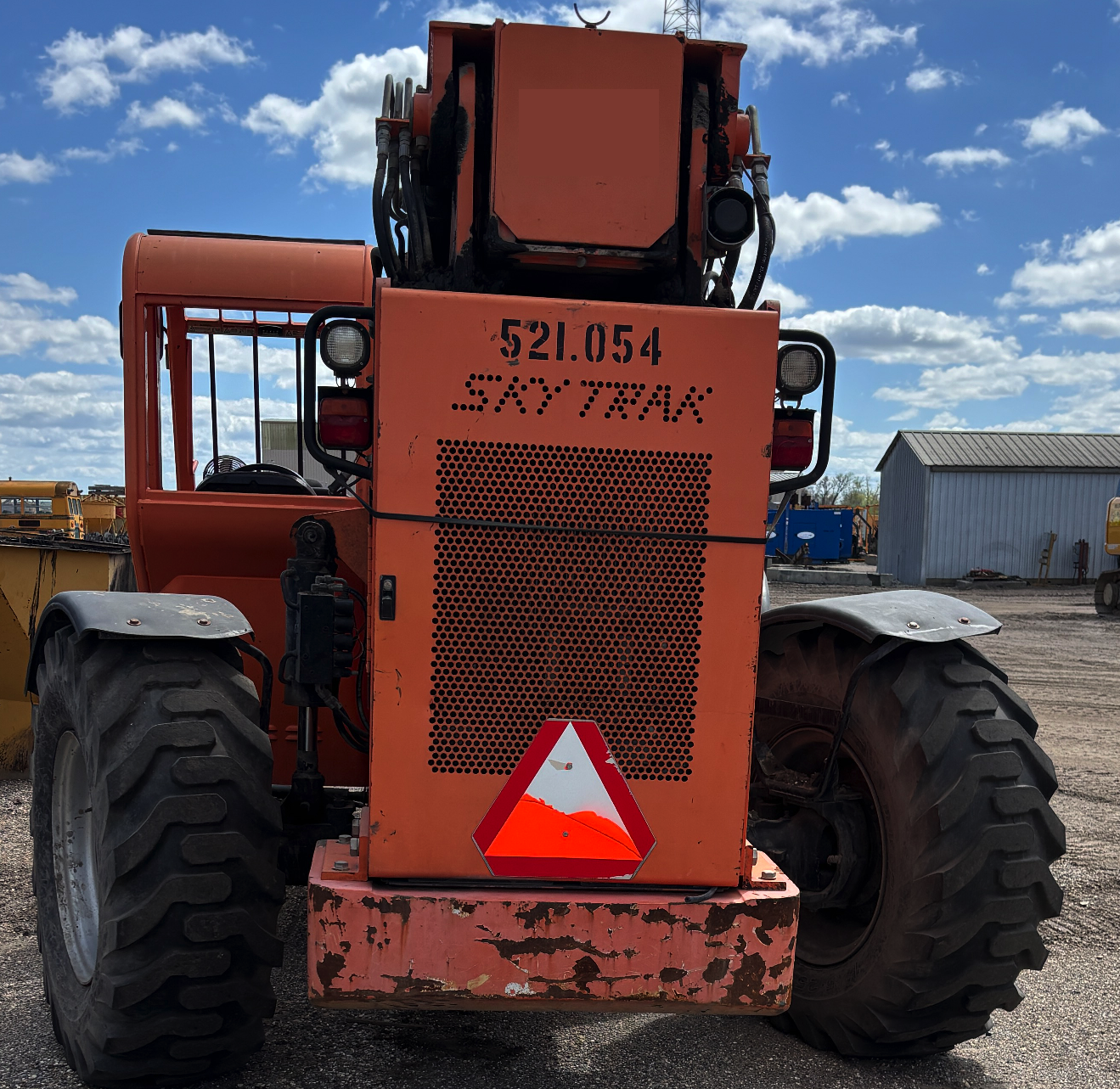 2013 SKY TRAK 10042 - Image 5